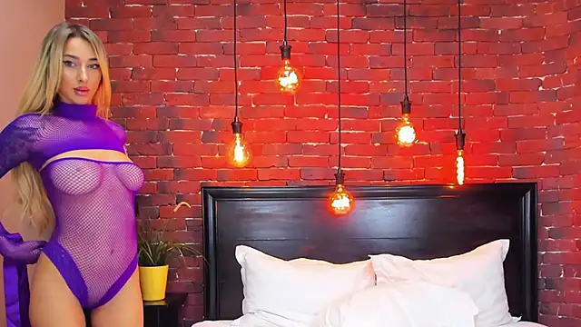 ChristynaRoss live sex cam