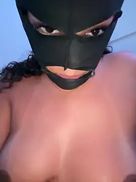 Jucybaee10 live sex cam