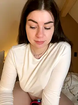 EllyNora live sex cam