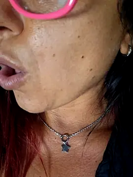 allyson22andy live sex cam