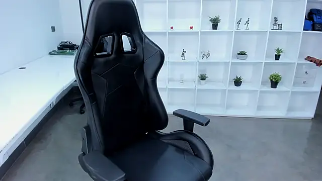 natural_bigboobs live sex cam