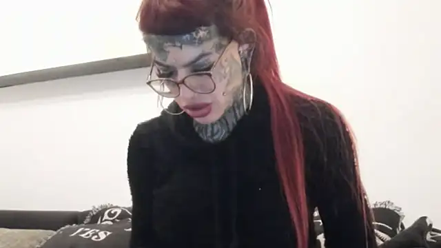 tamarapervert live sex cam