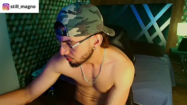 Michael_magno live sex cam