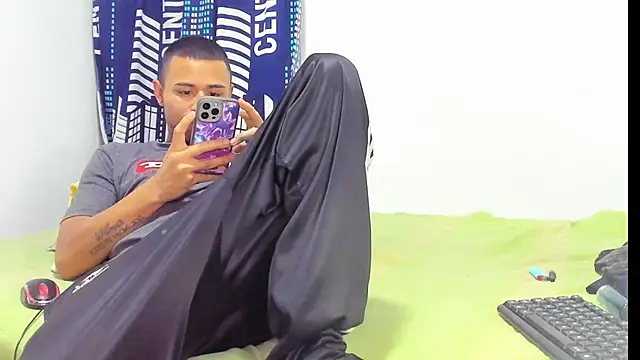 _Logan_Colton_ live sex cam