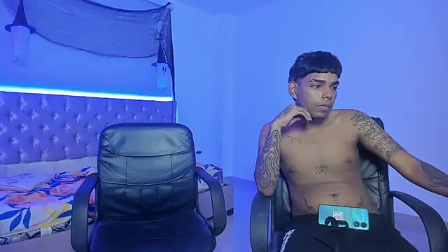 skinny_tatto01 live sex cam