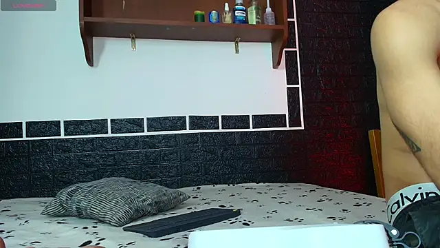 Warick_and_Aria_bdsm_ live sex cam