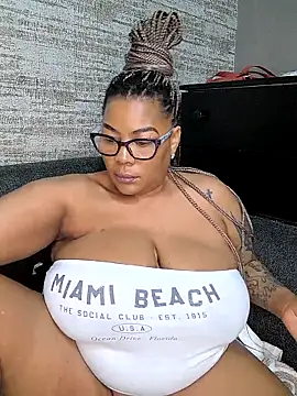 ExclusiveLeexx live sex cam