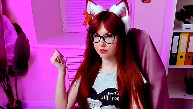 CarolGiggly live sex cam