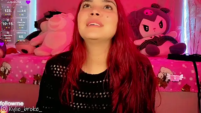 Kylie_brokee's Stripchat show and profile