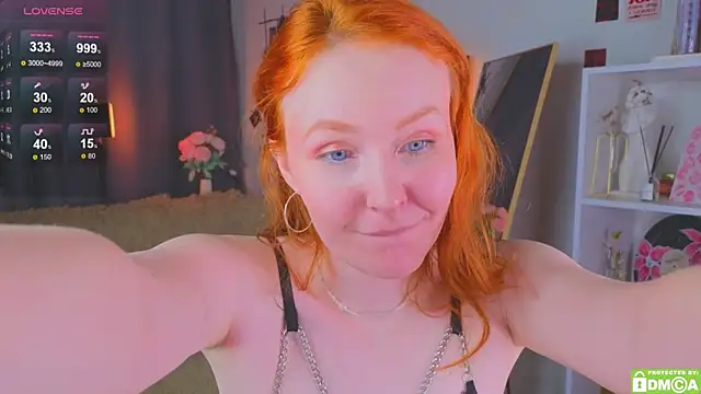JoyceJones live sex cam