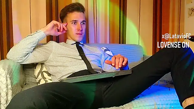 Midnighter_ live sex cam