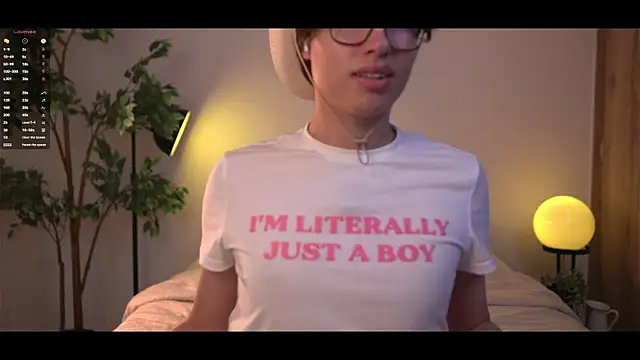 SrLuis18 live sex cam