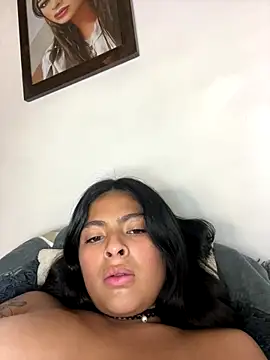 morenaQueen_ live sex cam