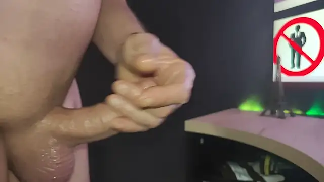 lionel951 live sex cam