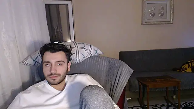 handsomeee04 live sex cam