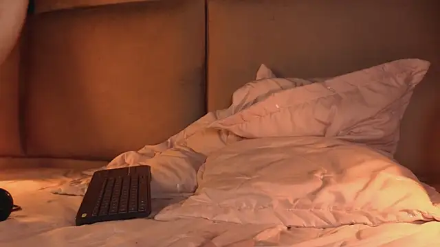 angelinepossy live sex cam