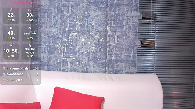 NathalyLeen live sex cam