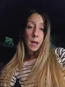 PetiteSecrets live sex cam