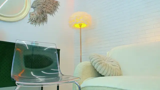 VikaFever live sex cam