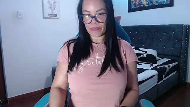 sofia_lopez70 live sex cam