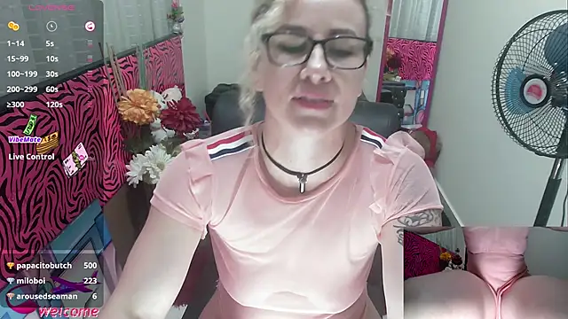 ViickySexy live sex cam