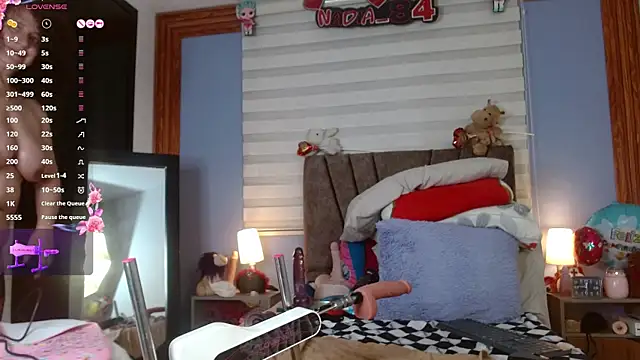 Nadia_84 live sex cam