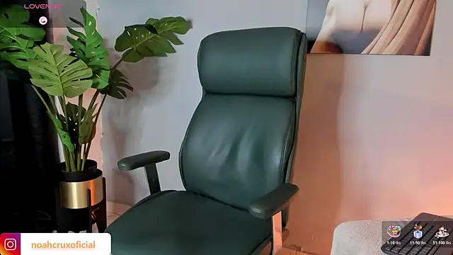 noah_crux live sex cam