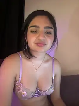 Clementyne30 live sex cam