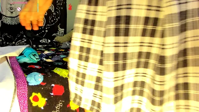 puepleholly live sex cam