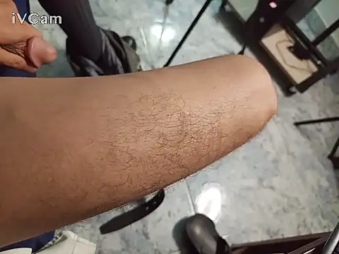 HomeAloneK live sex cam