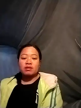 Nadia-a live sex cam