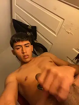 BadboyXXXMZ live sex cam