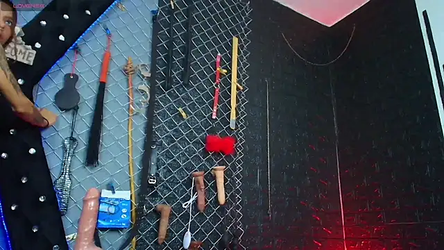 Warick_and_Aria_bdsm_ live sex cam