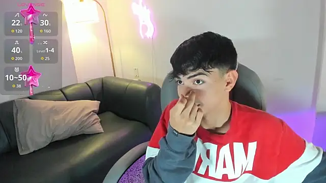 Peter_chase live sex cam