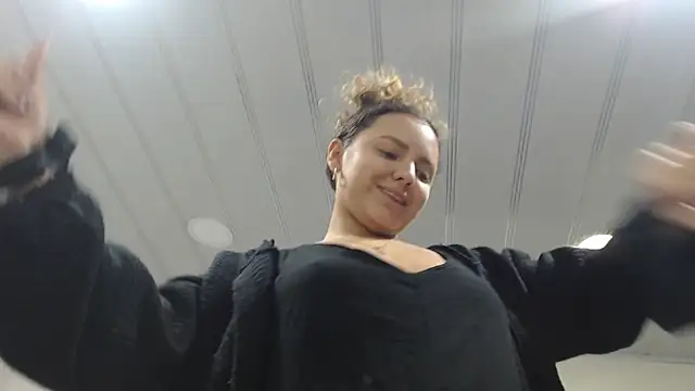 Giia_Monroe live sex cam