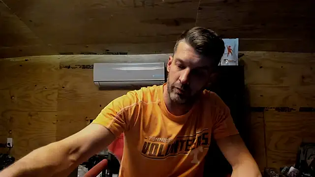 Kenny_Kyle's Stripchat show and profile