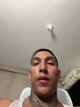 sendfer's Stripchat show and profile