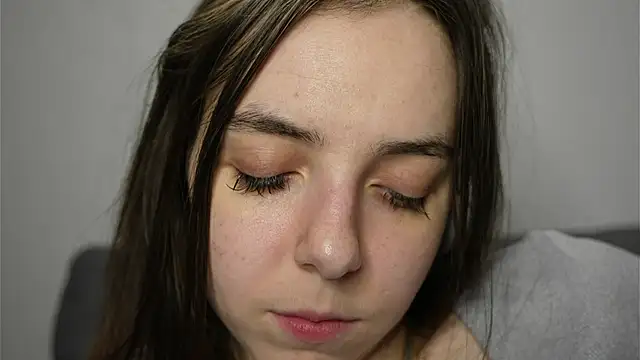 GenovesDi live sex cam