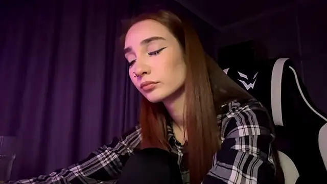 HollyPaw live sex cam