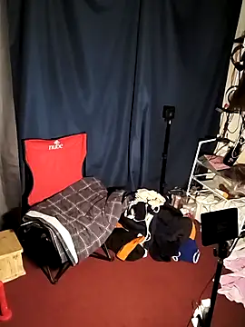 LaInsaciableIntensa live sex cam