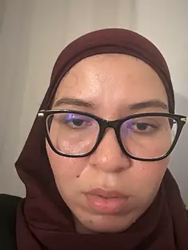 MatchedEyebrow live sex cam