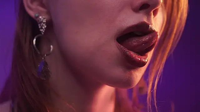 ginger_hugs live sex cam