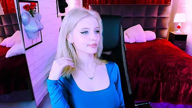 LeonaStane live sex cam