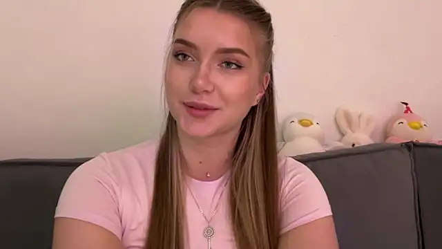 LouraStalter live sex cam