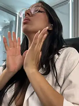 AnyaFloyd69's Stripchat show and profile