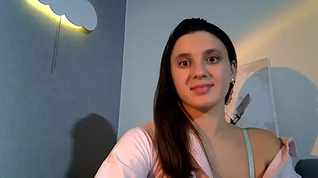 KiraHoney live sex cam