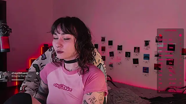 deadlysweet live sex cam