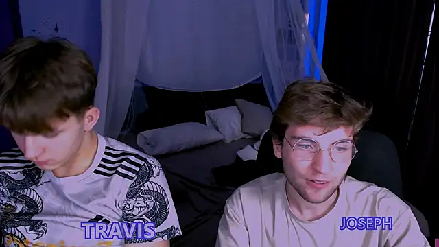 travis_wolf_ live sex cam