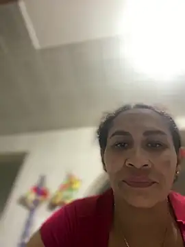 Carola-Ross live sex cam