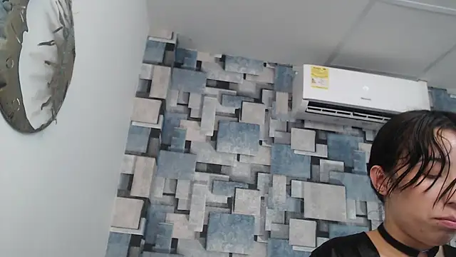 violeta_cute18 live sex cam